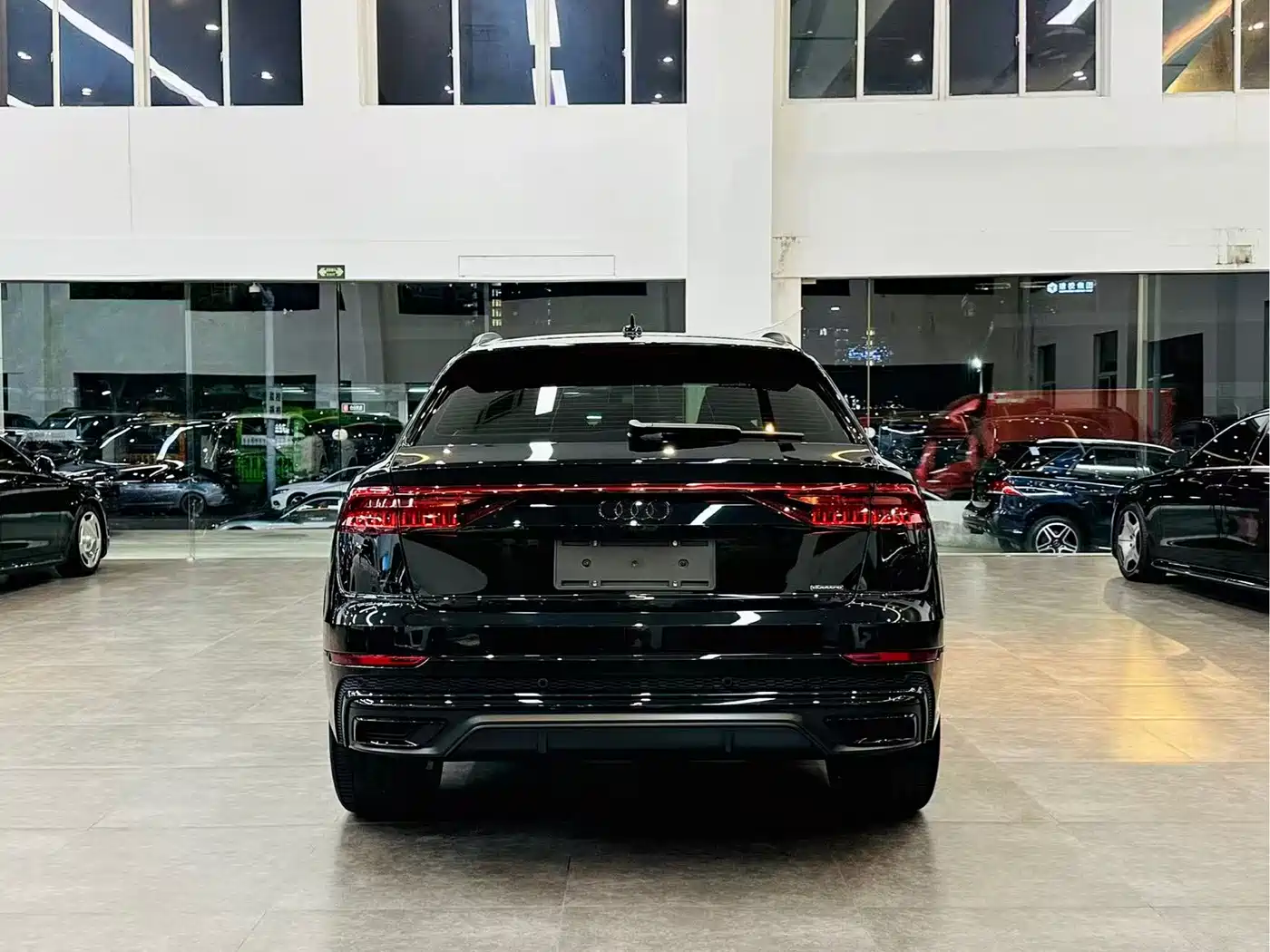 Audi Q8 2022 2022 55 TFSI Exclusive Dynamic