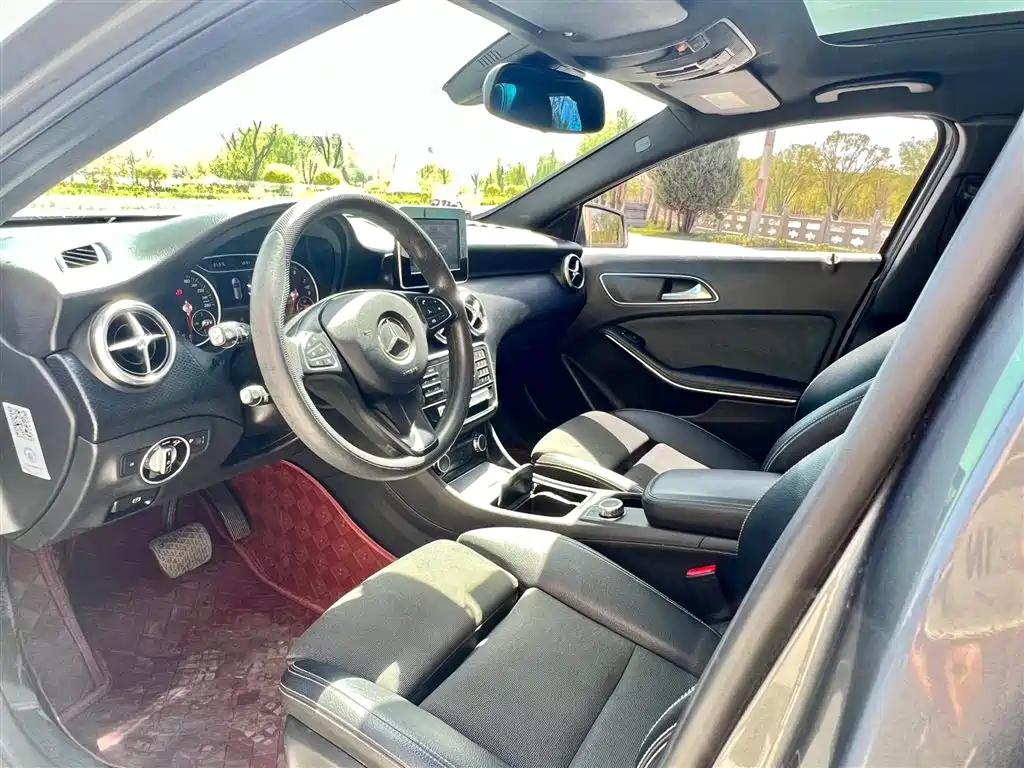 Mercedes-Benz A-Class (Import) 2017 A 180 фото 6