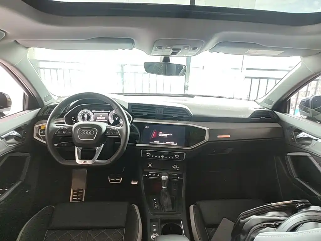 Audi Q3 Sportback 2025 2024 40 TFSI Fashion