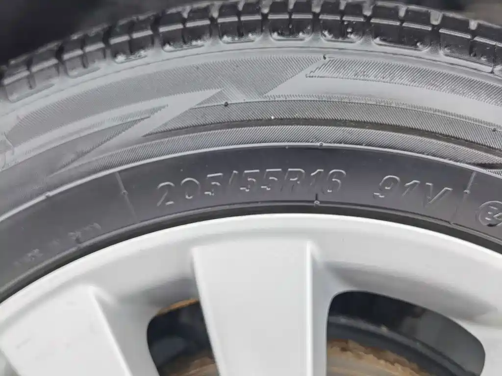 Фото 24 - Roewe 360