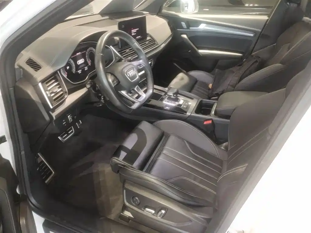 Audi Q5L 2023 40T Luxury Dynamic фото 22