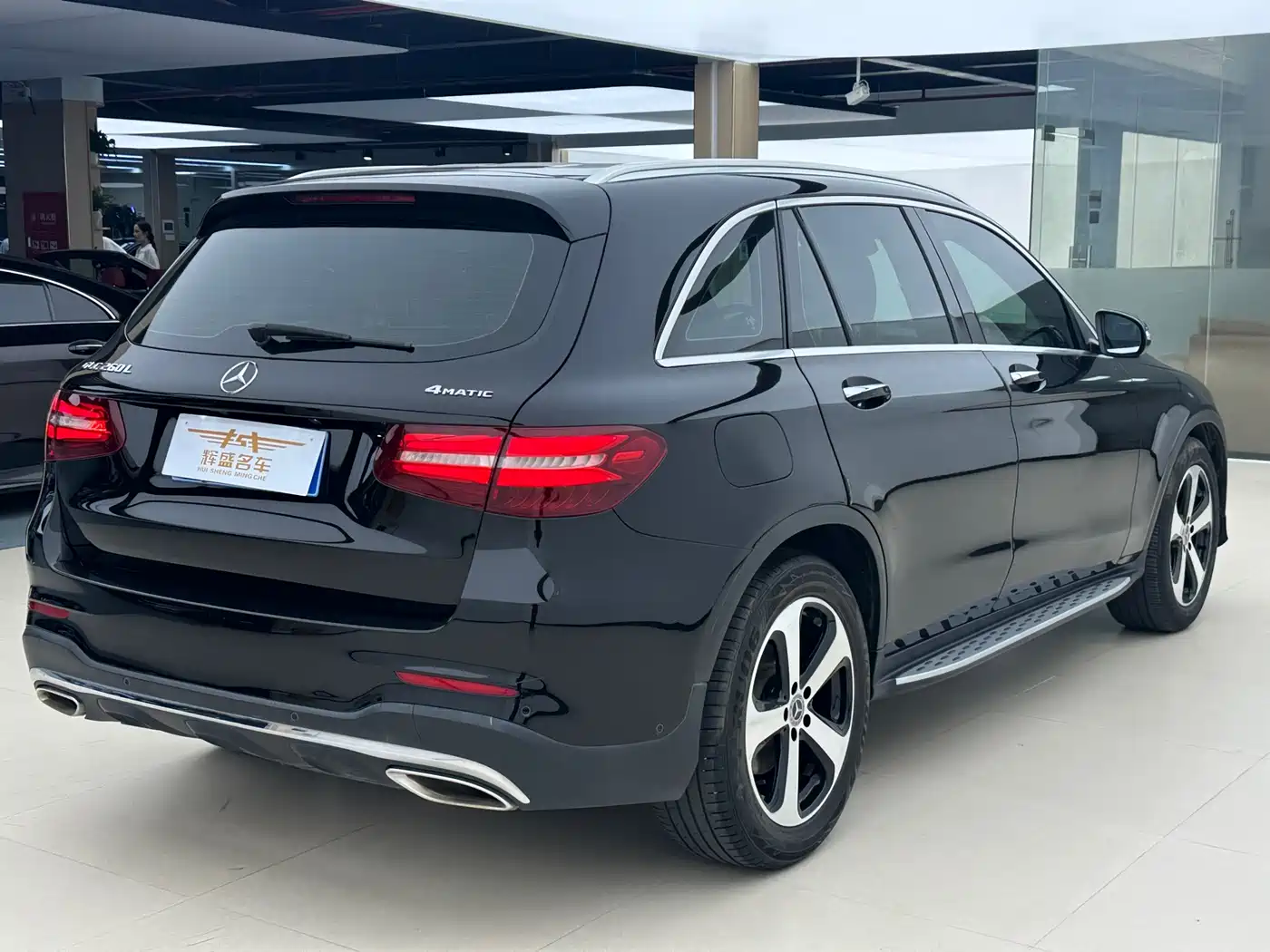 Mercedes-Benz GLC 2019 Facelift GLC 260 L 4MATIC Luxury фото 8