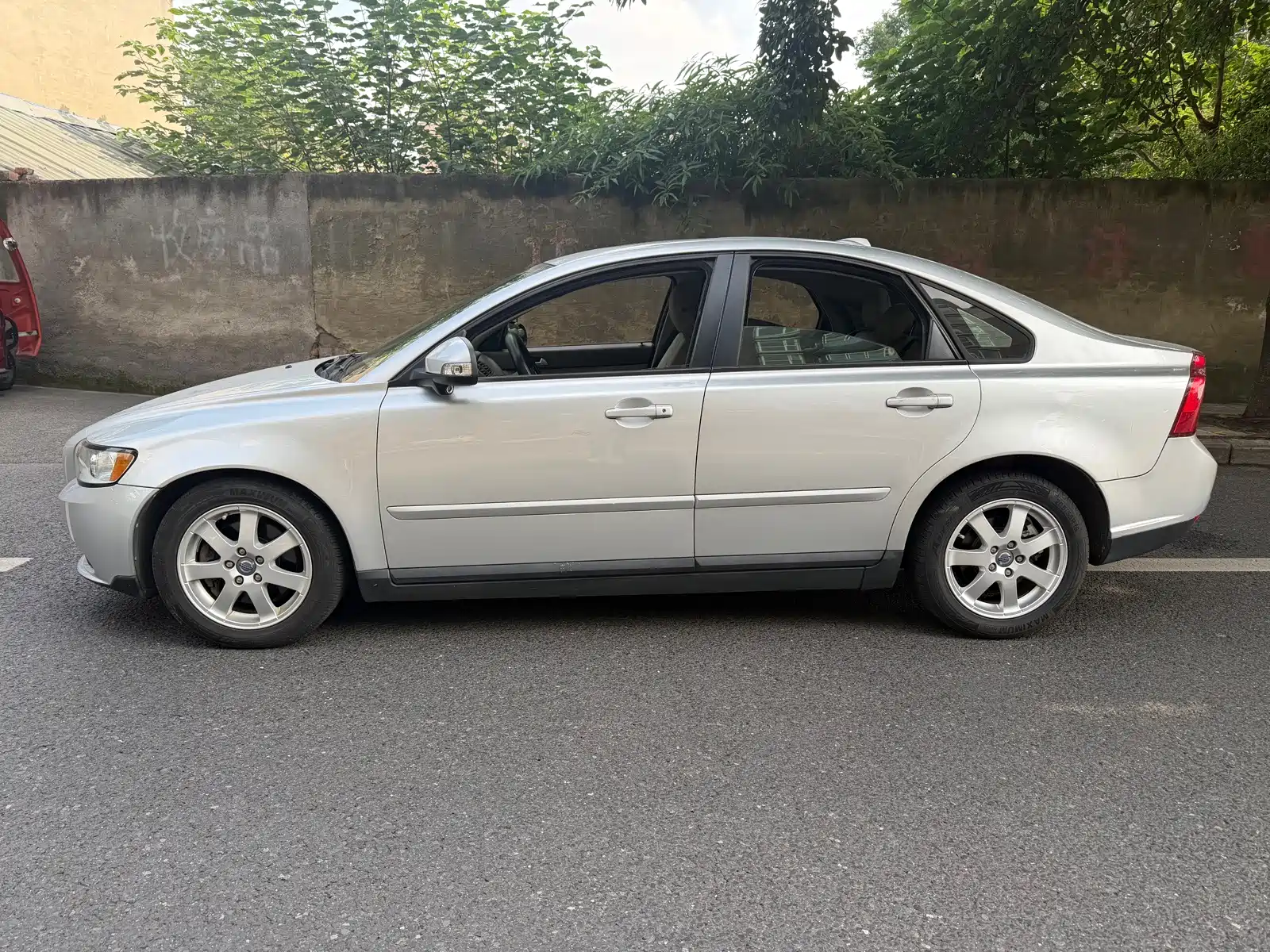 Фото 9 - Volvo S40