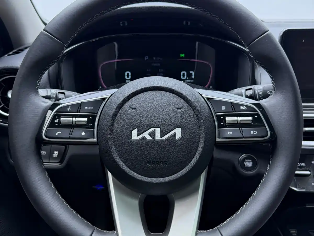 Kia K3 2022 2023 Model 1.5L CVT Luxury Edition