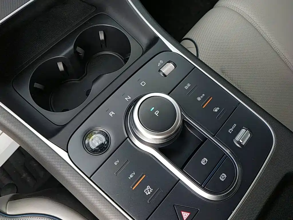 BYD Destroyer 05 2024 2024 Glory Edition DM-i 120KM Luxury