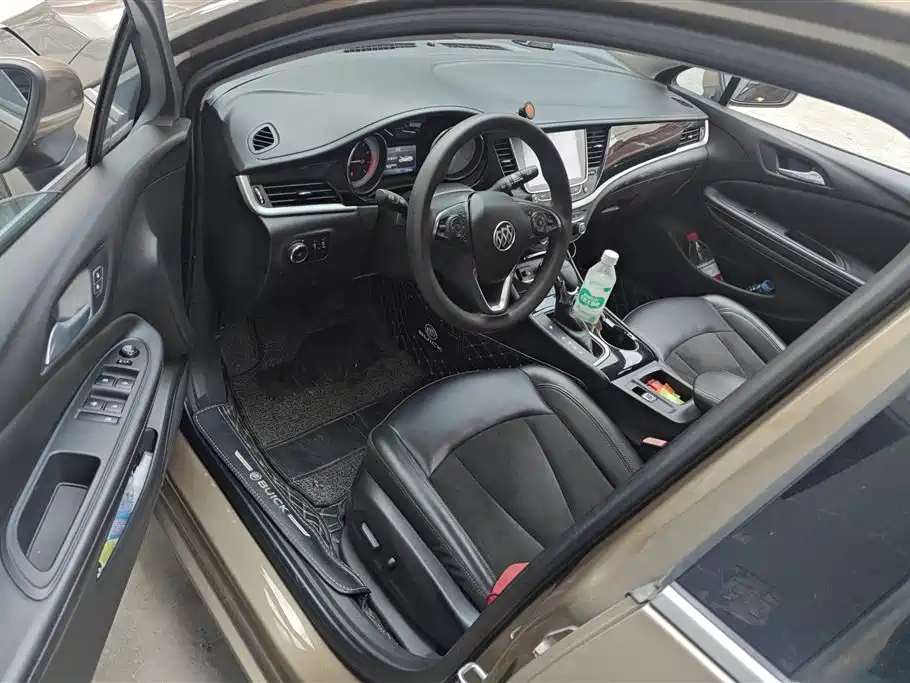 Buick Verano 2015 Sedan 20T Dual-clutch Elite фото 9