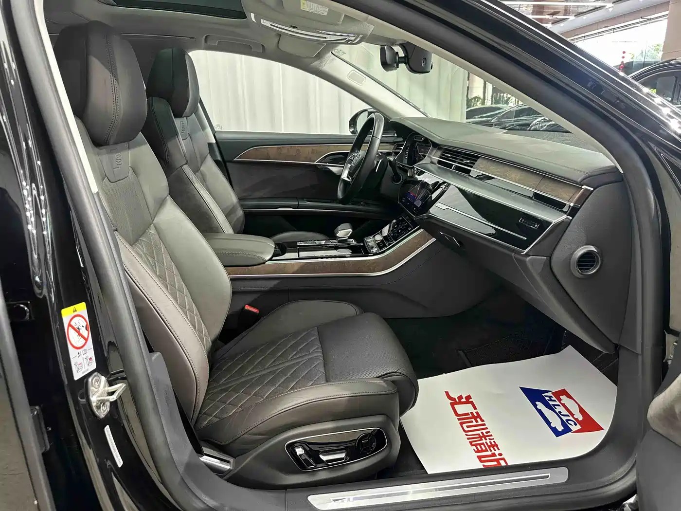 Audi A8 2021 A8L 50 TFSI quattro Luxury фото 7