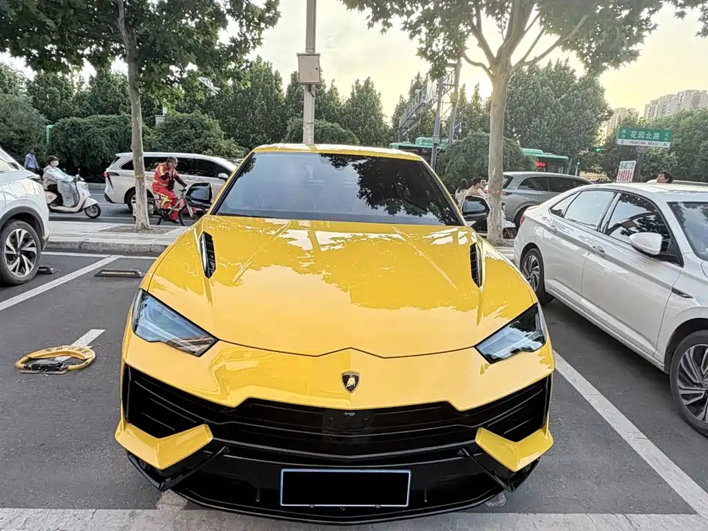 Lamborghini Urus 2023 4.0T V8 S