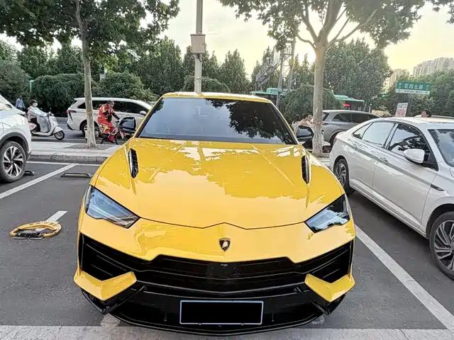 Lamborghini Urus 2023 4.0T V8 S