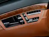 Photo 25 - Mercedes-Benz S-Class