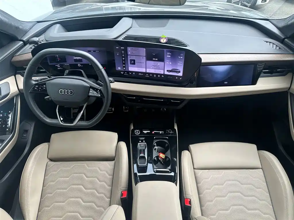 Audi Q6L e-tron 2025 Model Pioneer Edition фото 8