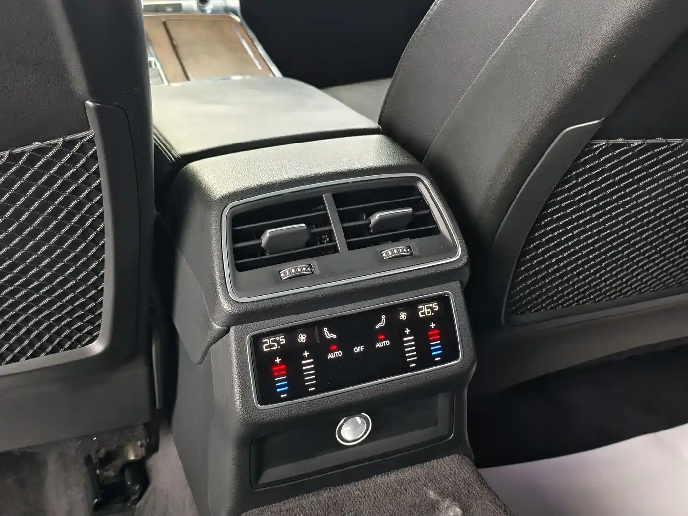 Audi A6L 2021 45 TFSI Exclusive Elegance фото 14