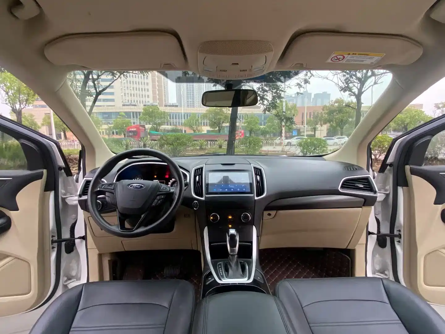 Фото 5 - Ford Edge