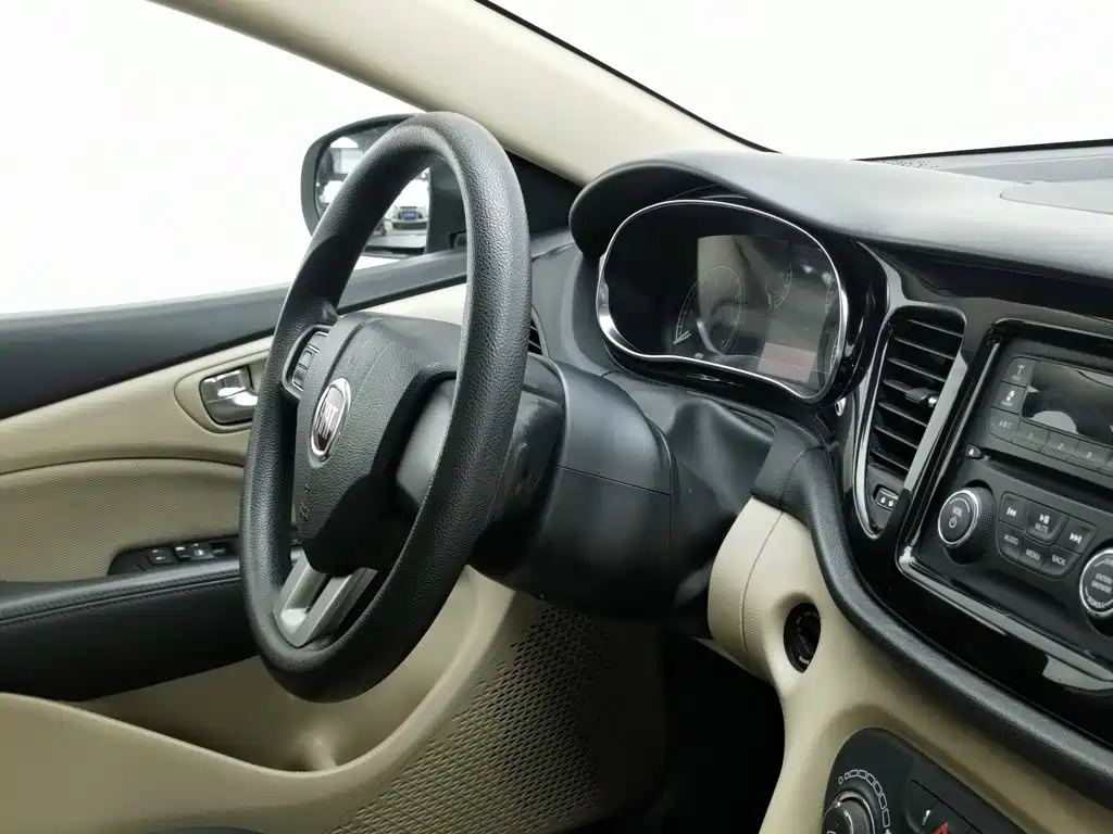 Fiat Viaggio 2013 2012 1.4T Manual Joy Edition