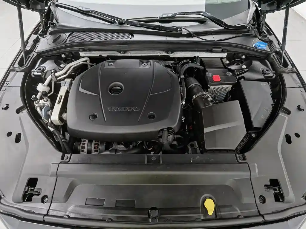 صورة 6 - Volvo S90