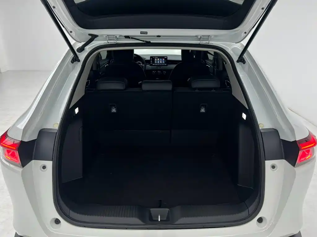Photo 14 - Honda Vezel