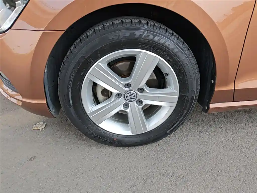 Volkswagen Lamando 2017 230TSI DSG Trend Edition фото 23