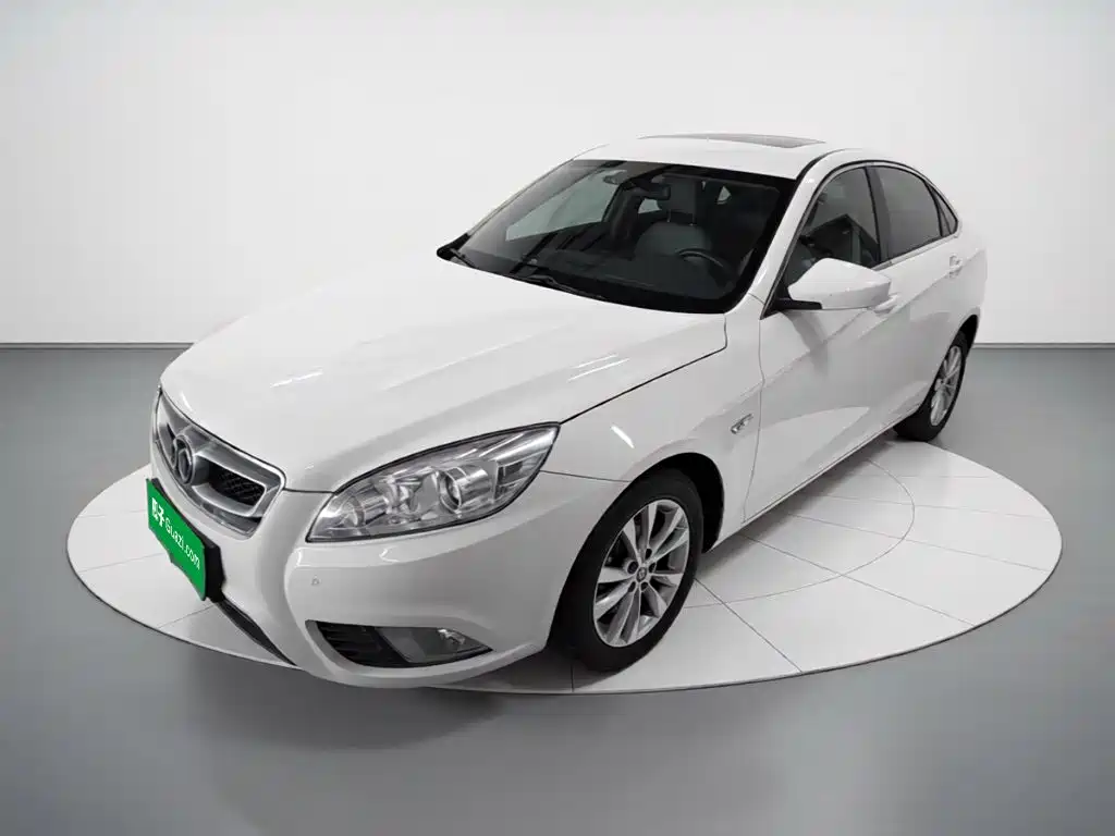 BAIC Senova D50 2015 2015 1.5L Manual Comfort Value Navigation Edition