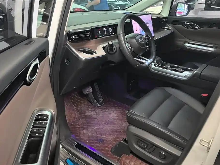GAC Trumpchi Trumpchi E8 2024 Glory Series 2.0L Smart Edition фото 9
