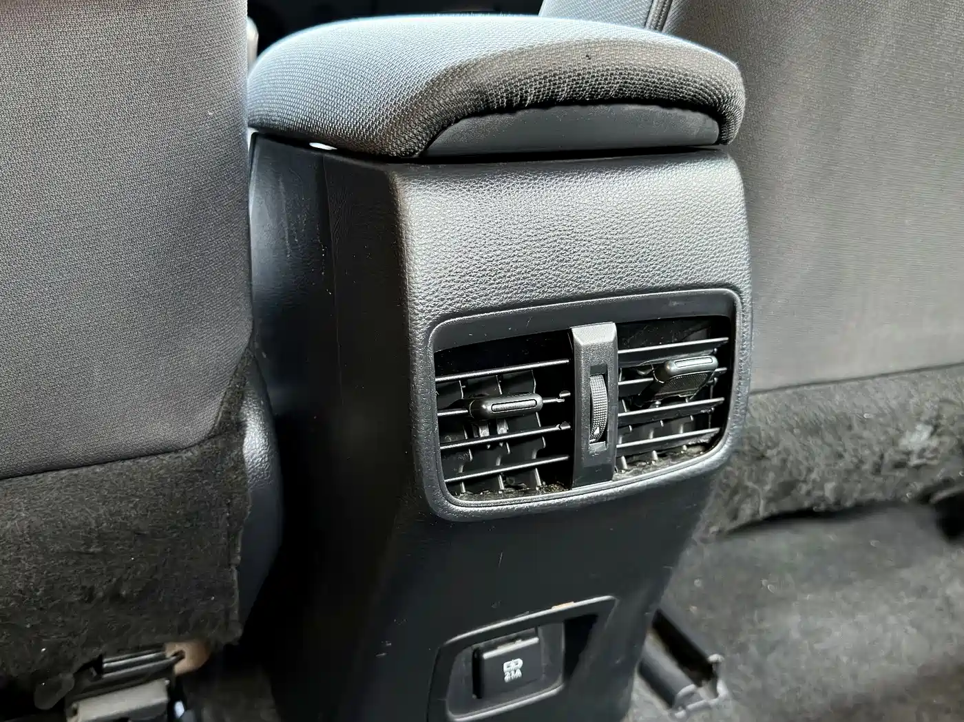 Toyota Levin 2022 Dual Engine 1.8H E-CVT Progressive Edition фото 23