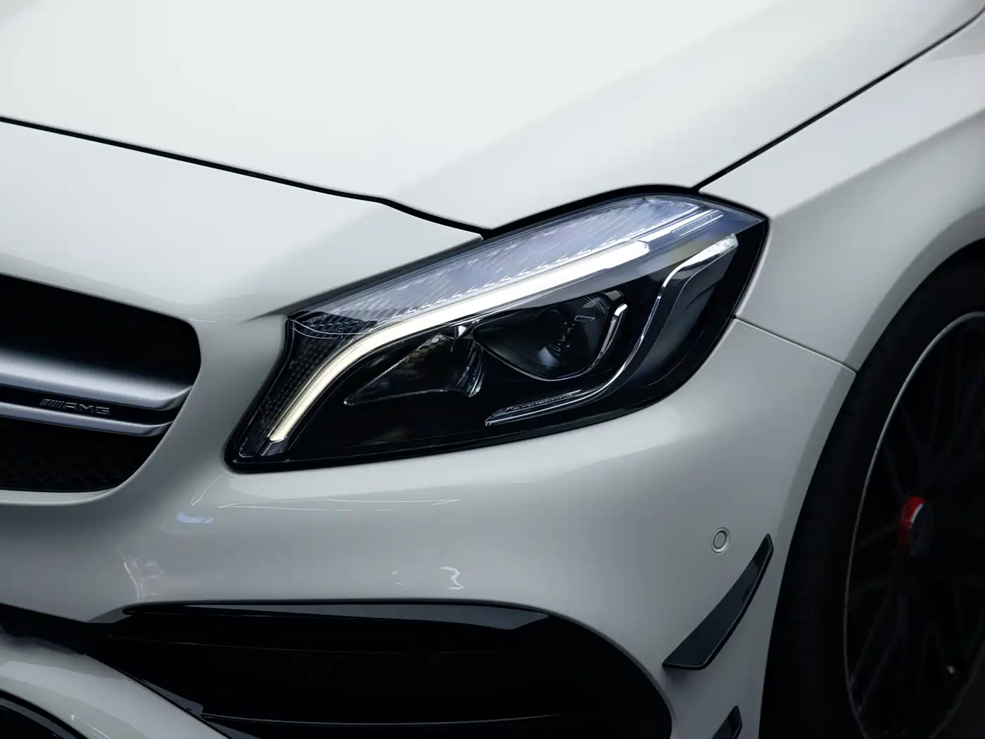 Mercedes-Benz A-Class AMG (Import) 2016 AMG A 45 4MATIC фото 30