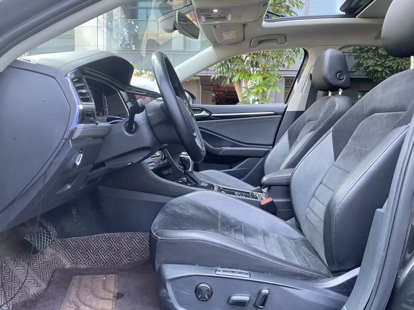 Volkswagen Sagitar 2021 280TSI DSG Excellence Edition фото 5