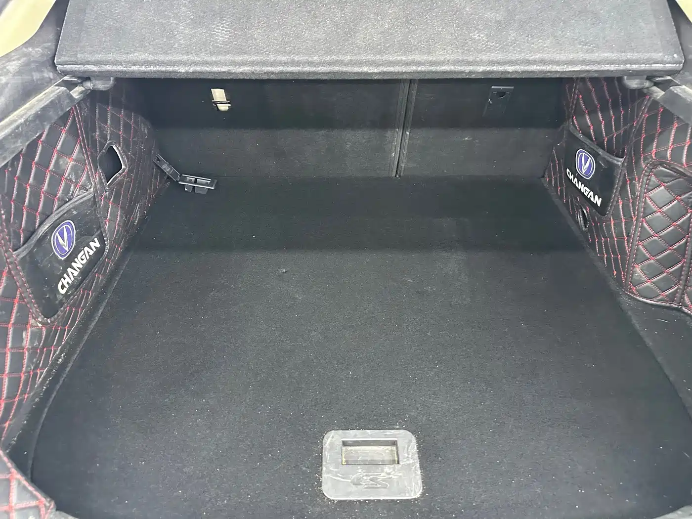 Changan CS85 2020 2019 2.0T Automatic Premium Edition China V