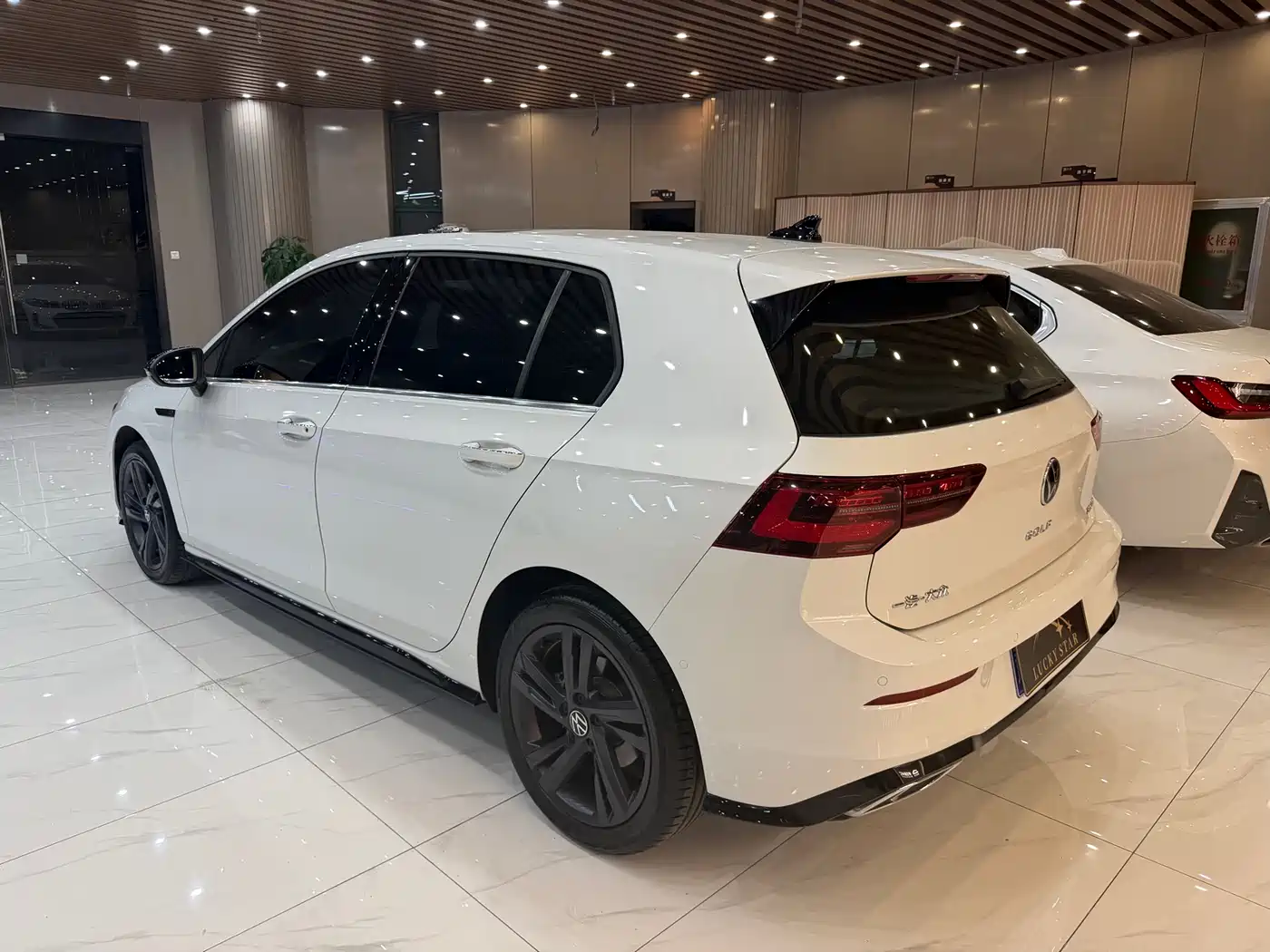 Volkswagen Golf 2023 280TSI DSG R-Line Lite фото 5