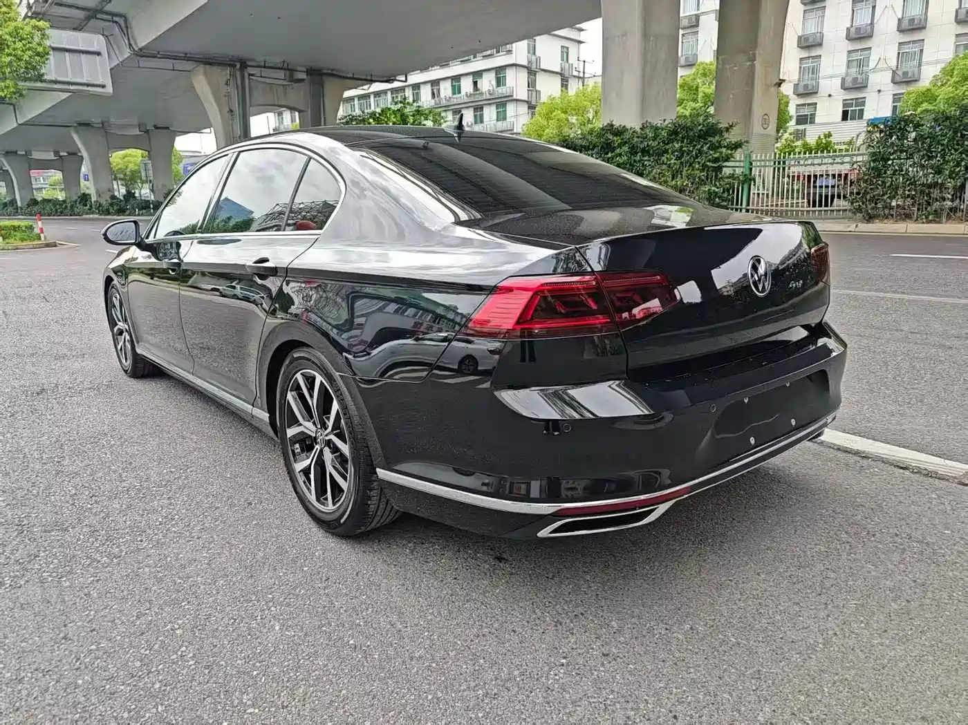 Volkswagen Magotan 2020 330TSI DSG Luxury фото 7