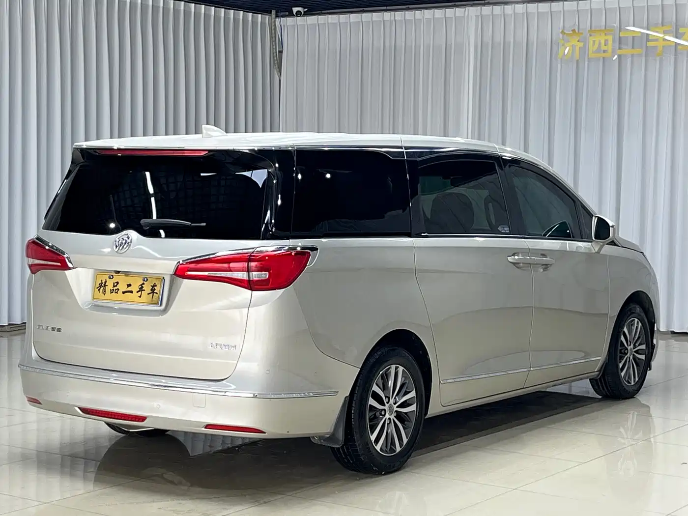 Buick GL8 2017 ES 28T Flagship China V фото 7