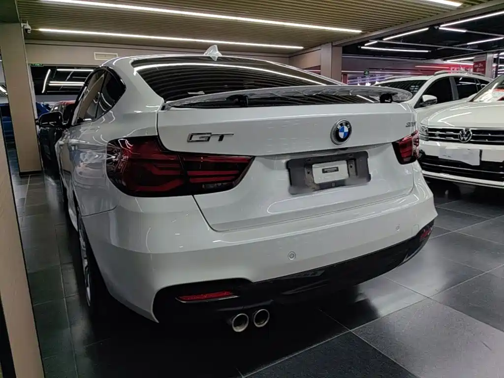 BMW 3 Series GT 2021 2020 320i M Sport Package