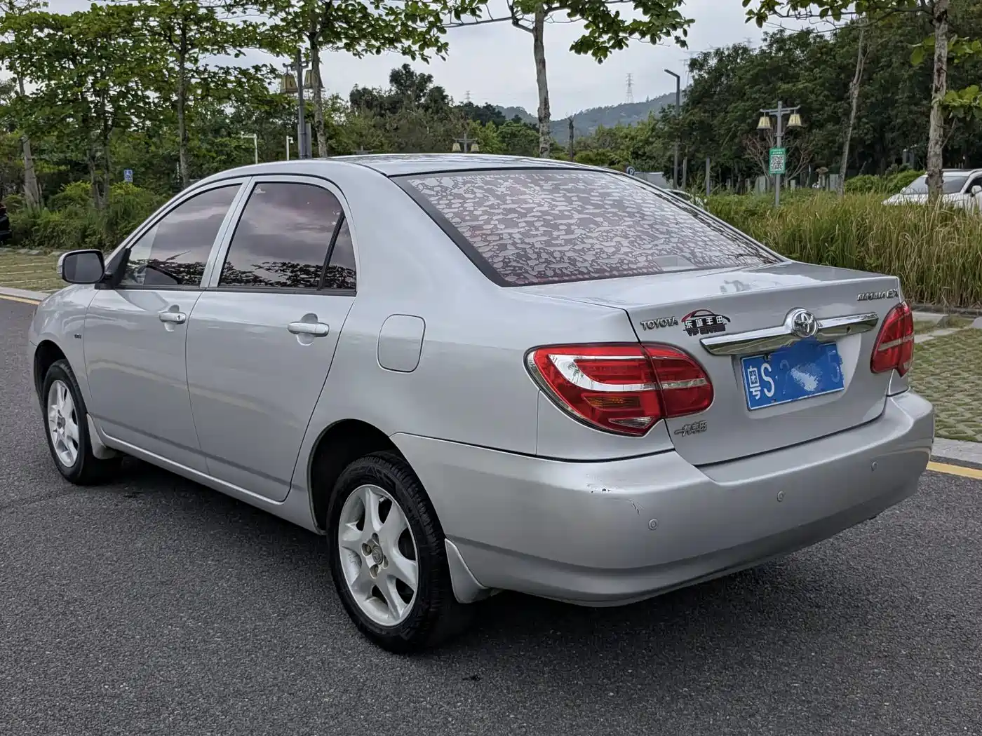 Toyota Corolla 2013 1.6L Automatic Luxury фото 7