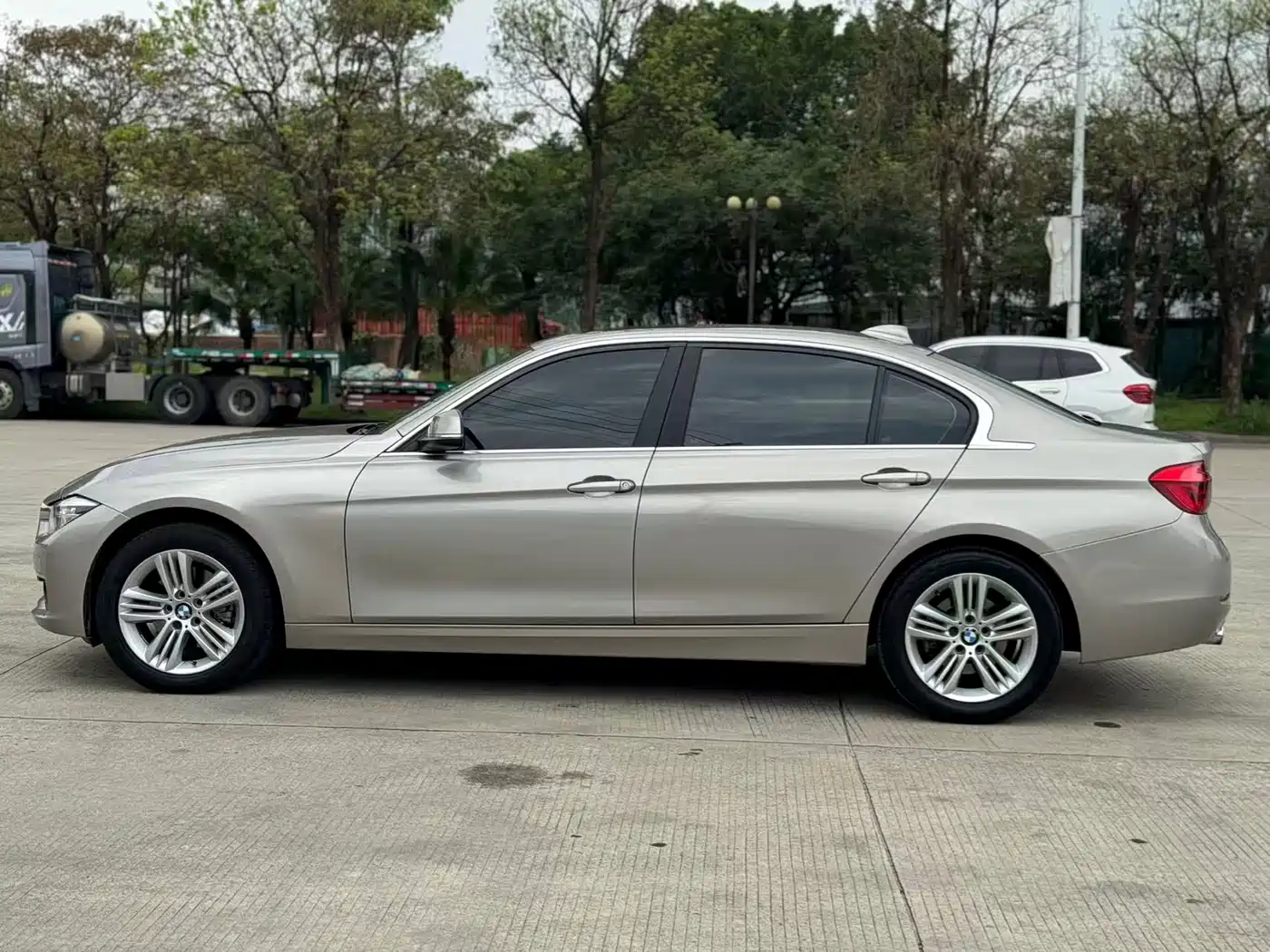 BMW 3 Series 2017 320Li Fashion фото 17