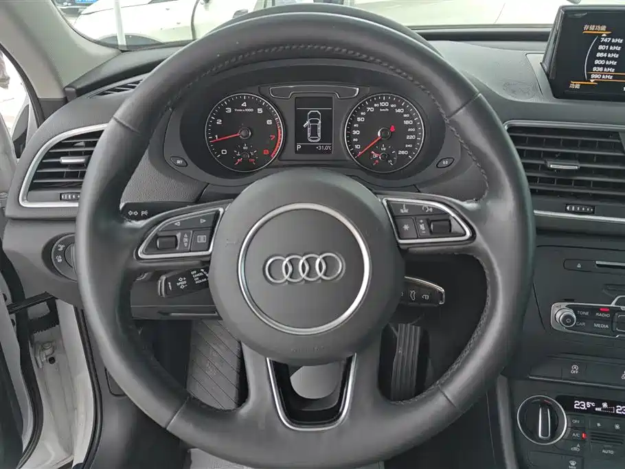 Audi Q3 2018 30th Anniversary Edition 30 TFSI Fashion фото 15