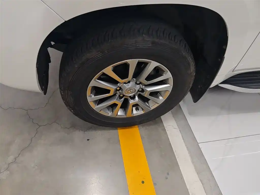 Toyota Prado 2018 3.5L Auto TX-L фото 23