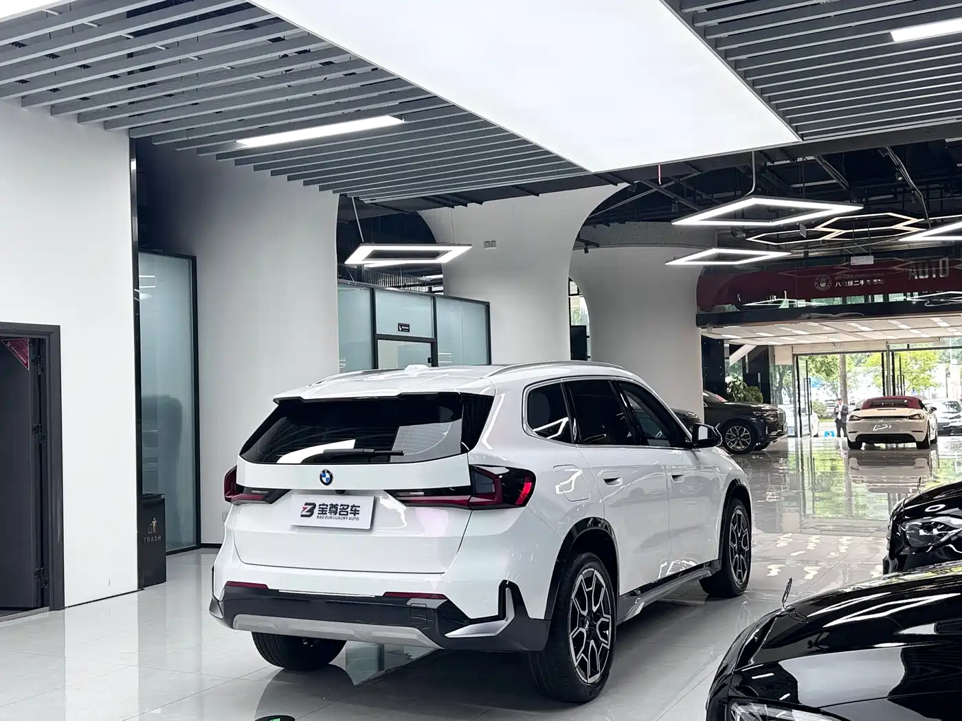 BMW X1 2023 sDrive25Li X Design Package фото 17