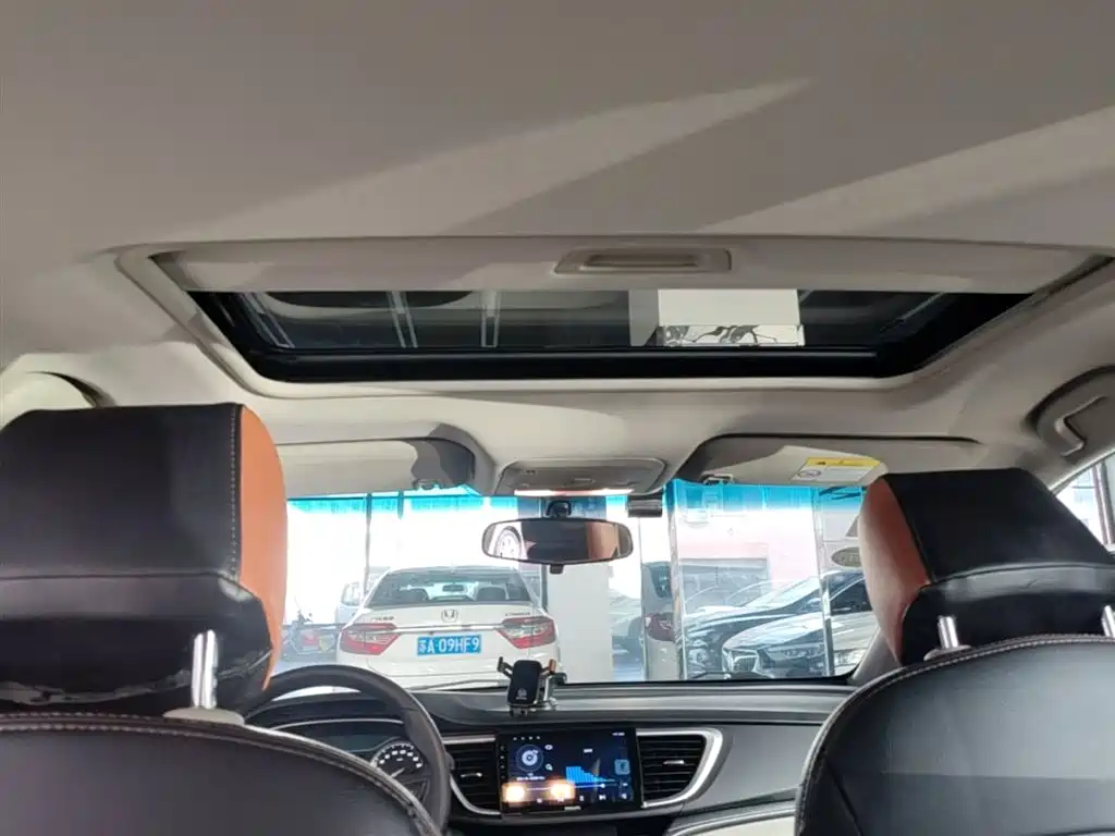 Buick Excelle 2015 15N Automatic Elite фото 17