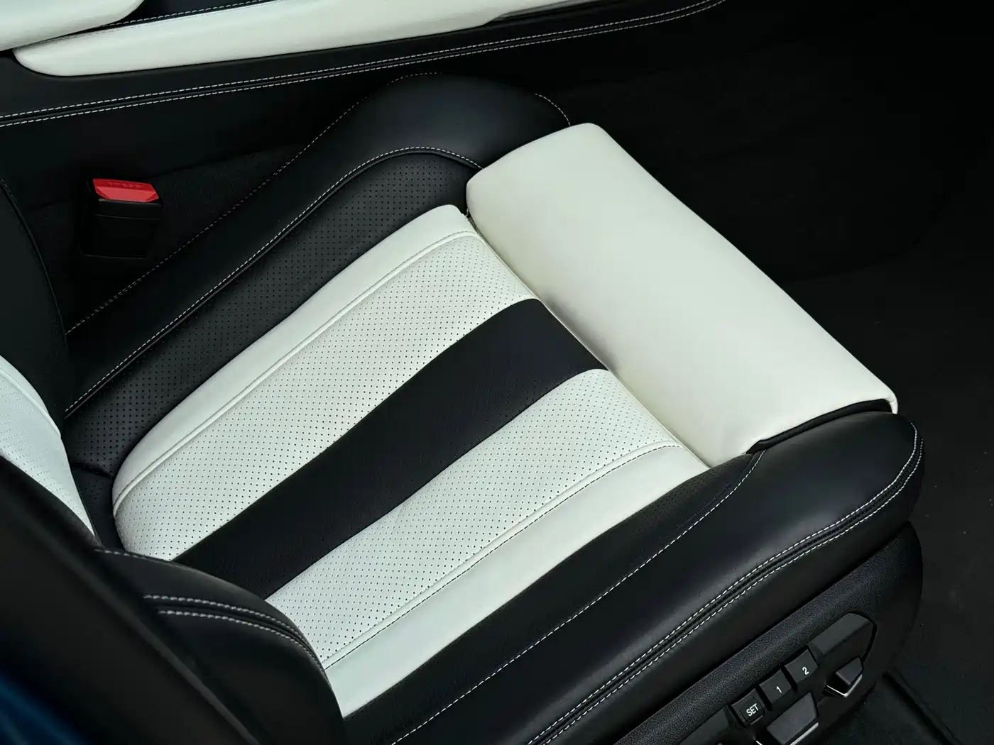 BMW X5 M 2015 X5 M фото 17