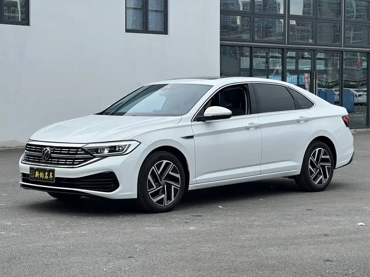 Volkswagen Sagitar 2025 300TSI DSG Surpass Edition