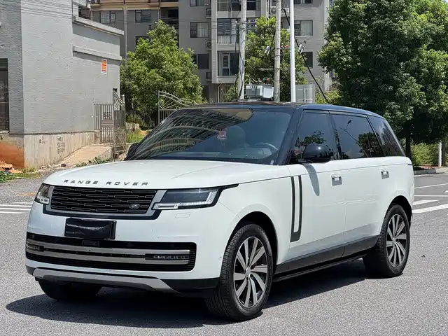  Land Rover Range Rover 2023 3.0 L6 400PS Golden Age Long Wheelbase