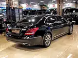 Photo 8 - Hyundai Equus