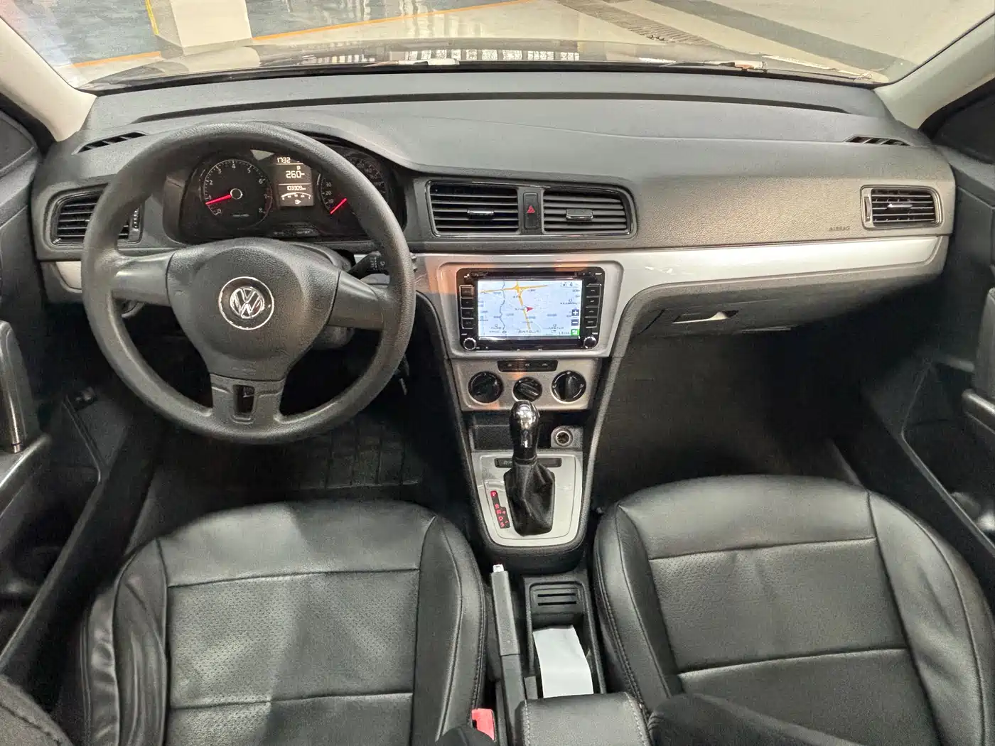 Volkswagen Lavida 2013 Facelift Classic 1.6L Automatic Trend фото 8