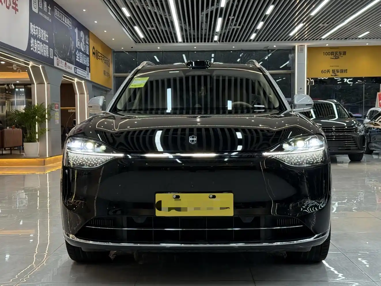 AITO Wenjie AITO M9 2024 Model Extended Range Ultra Edition 52kWh 5-Seater фото 2