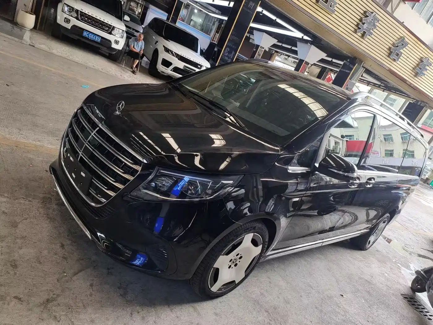 Mercedes-Benz V-Class 2024 V 300 L Long Wheelbase Luxury Edition