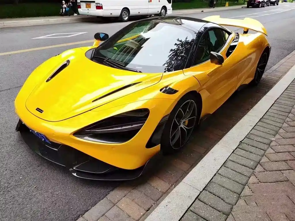 2021 McLaren 720S