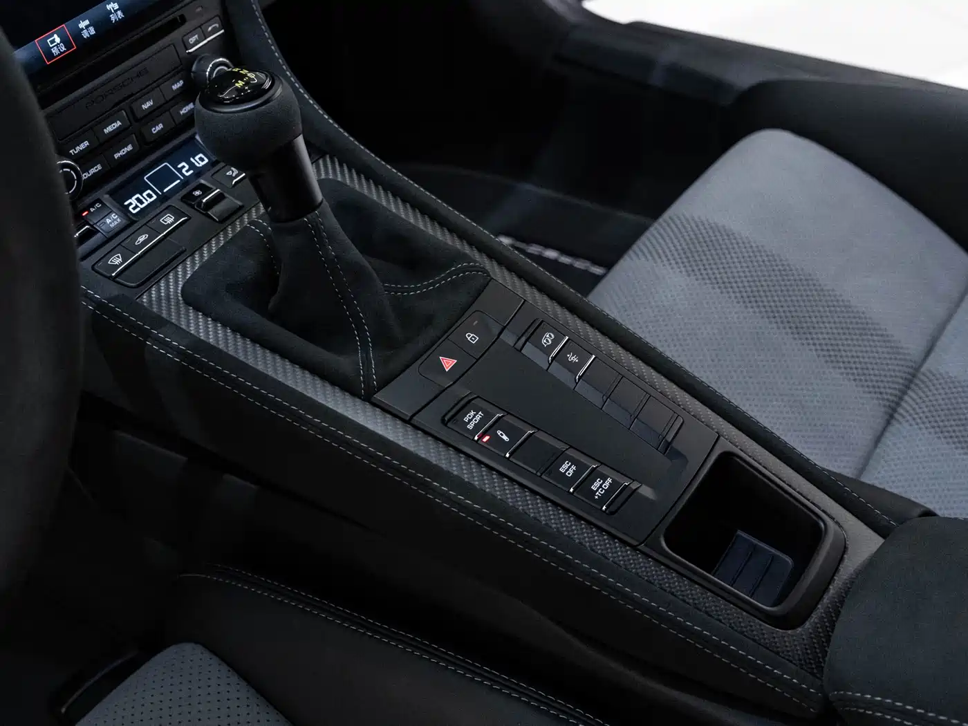 Porsche 718 2022 Cayman GT4 RS 4.0L фото 15