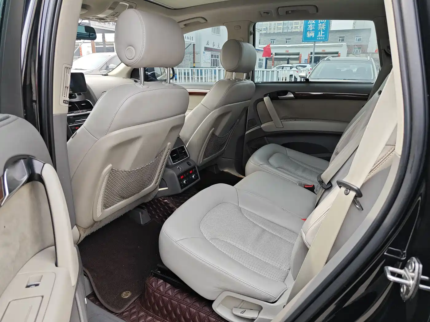 Audi Q7 2012 3.0 TFSI Technology (200kW) фото 4
