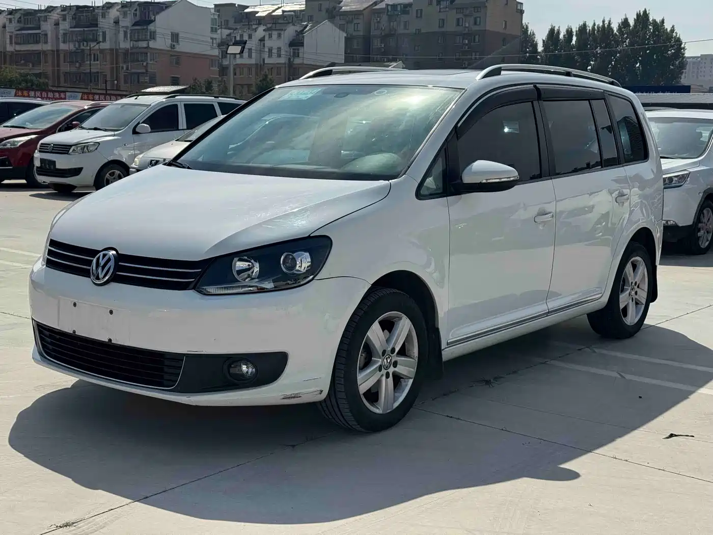 Volkswagen Touran 2015 2015 1.4T DSG Comfort Edition 5-seater