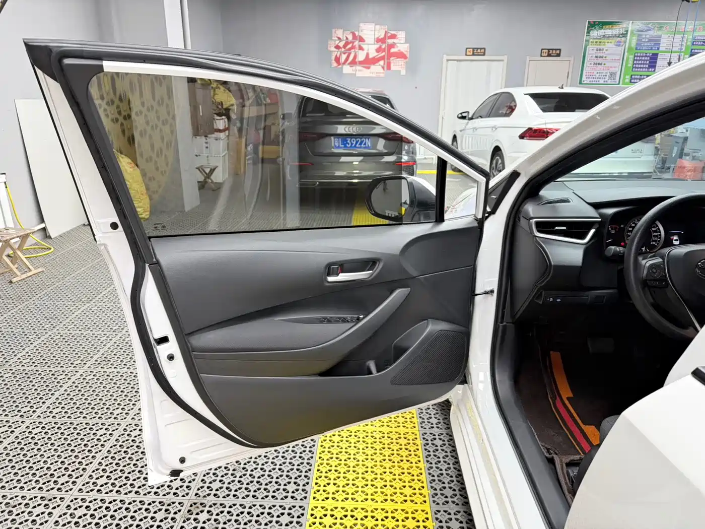 Toyota Levin 2023 185T CVT Sport фото 16