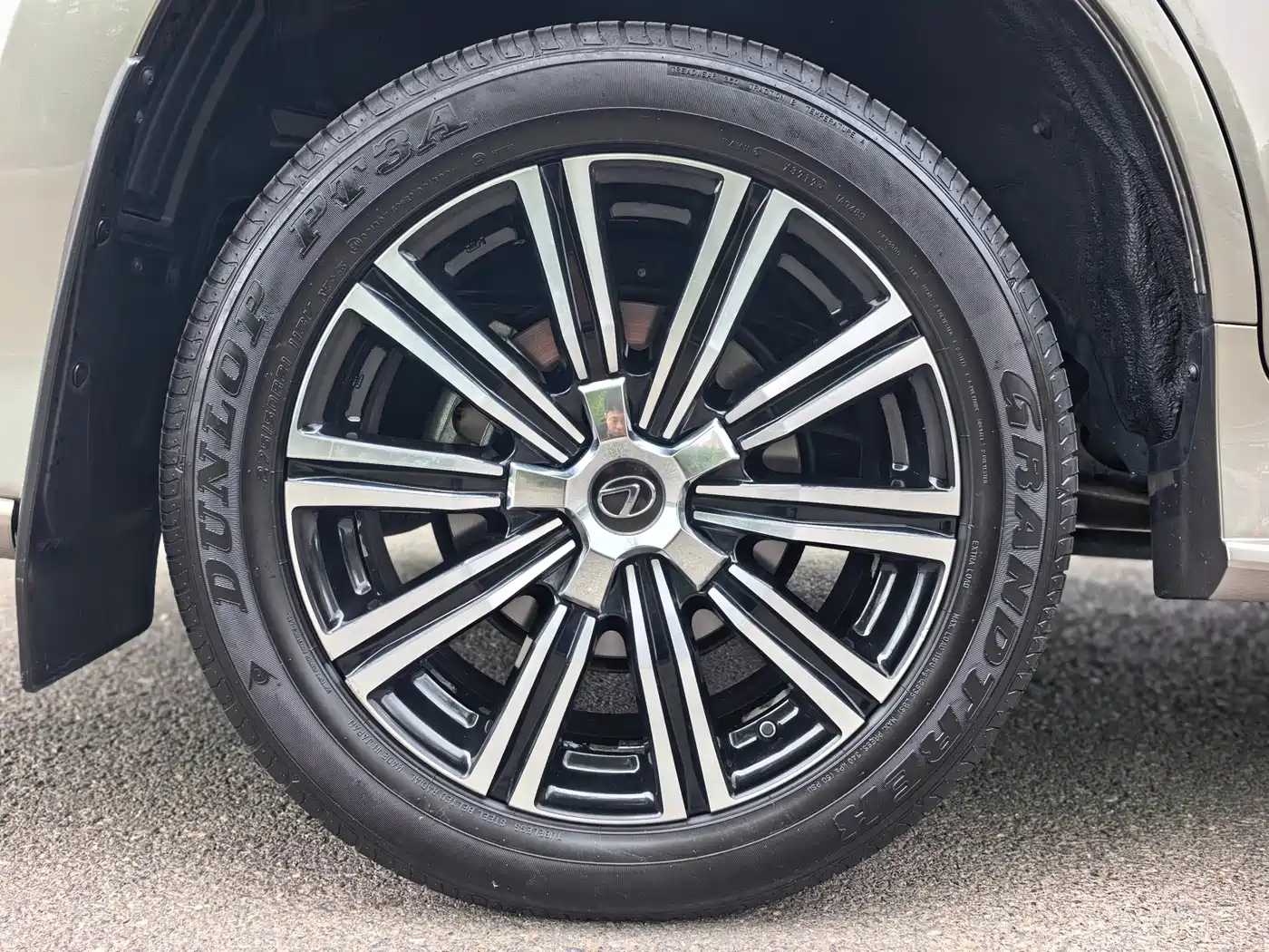Lexus LX 2019 570 Peak Special Edition фото 33